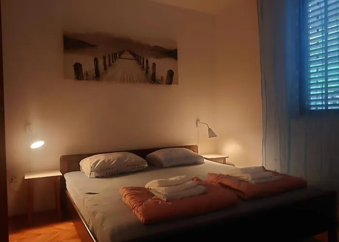 Peragi - Triple With Balcony Appartement