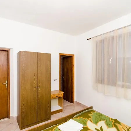 Apartment Peragi - Triple With Balcony *