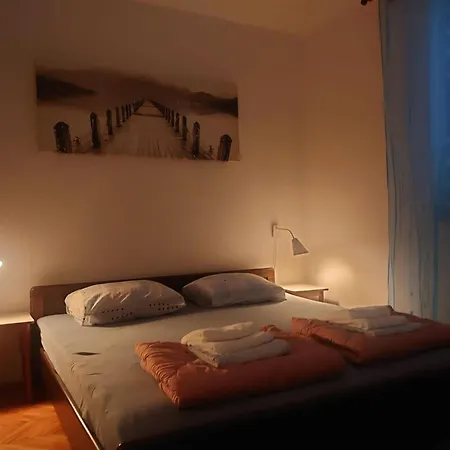 Peragi - Triple With Balcony Appartement